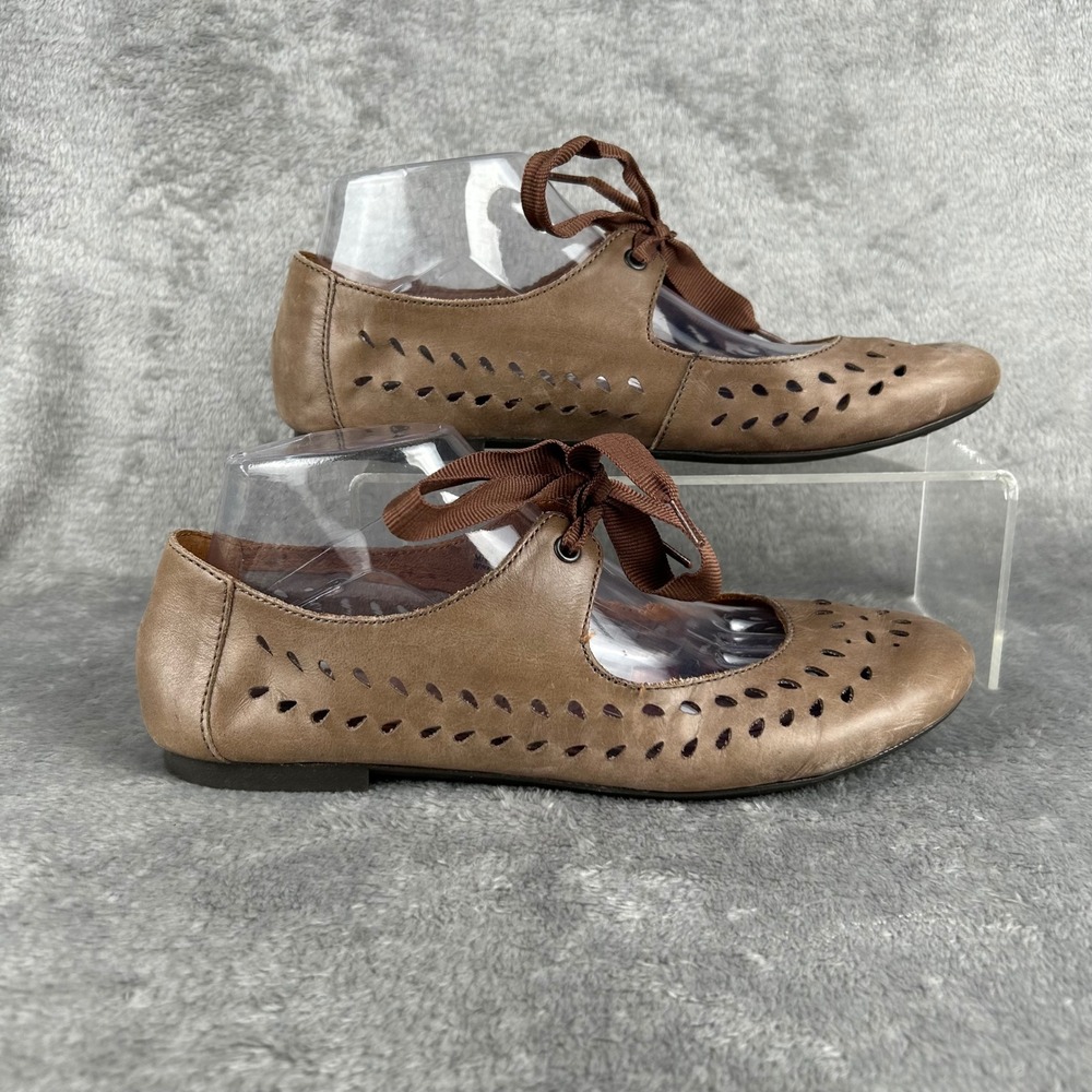Born Julianne Brown Leather Perforated Lace Up Mary Jane Flats B52317 Womens 9